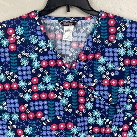 Sierra Tops - Sierra Women's Blue Pink Floral Scrub Top Large NWT nurse office periwinkle vet